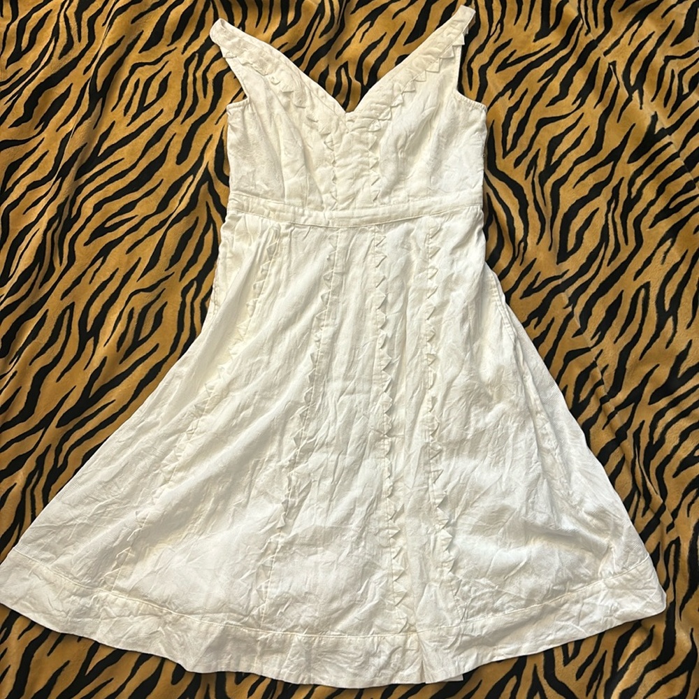 Women's White V-Neck A-Line Dress
